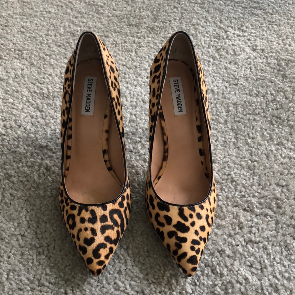 Leopard Pumps